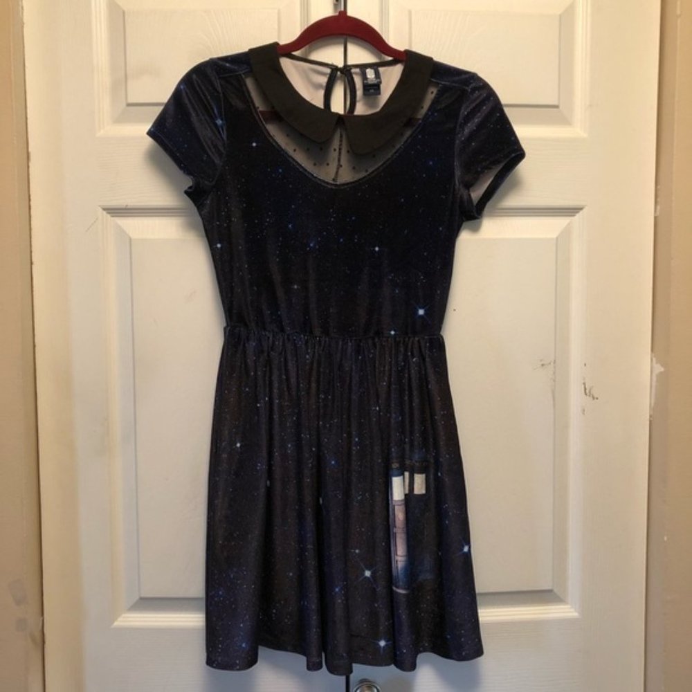 Hot Topic Doctor Who Velvet Police Box Dress